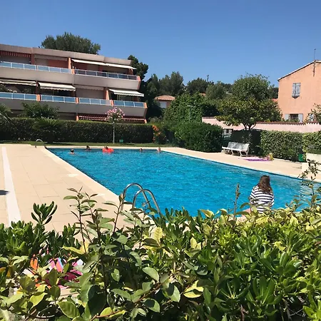 T2 Avec Piscine, Jardin, Clim Et Parking Apartment Bandol